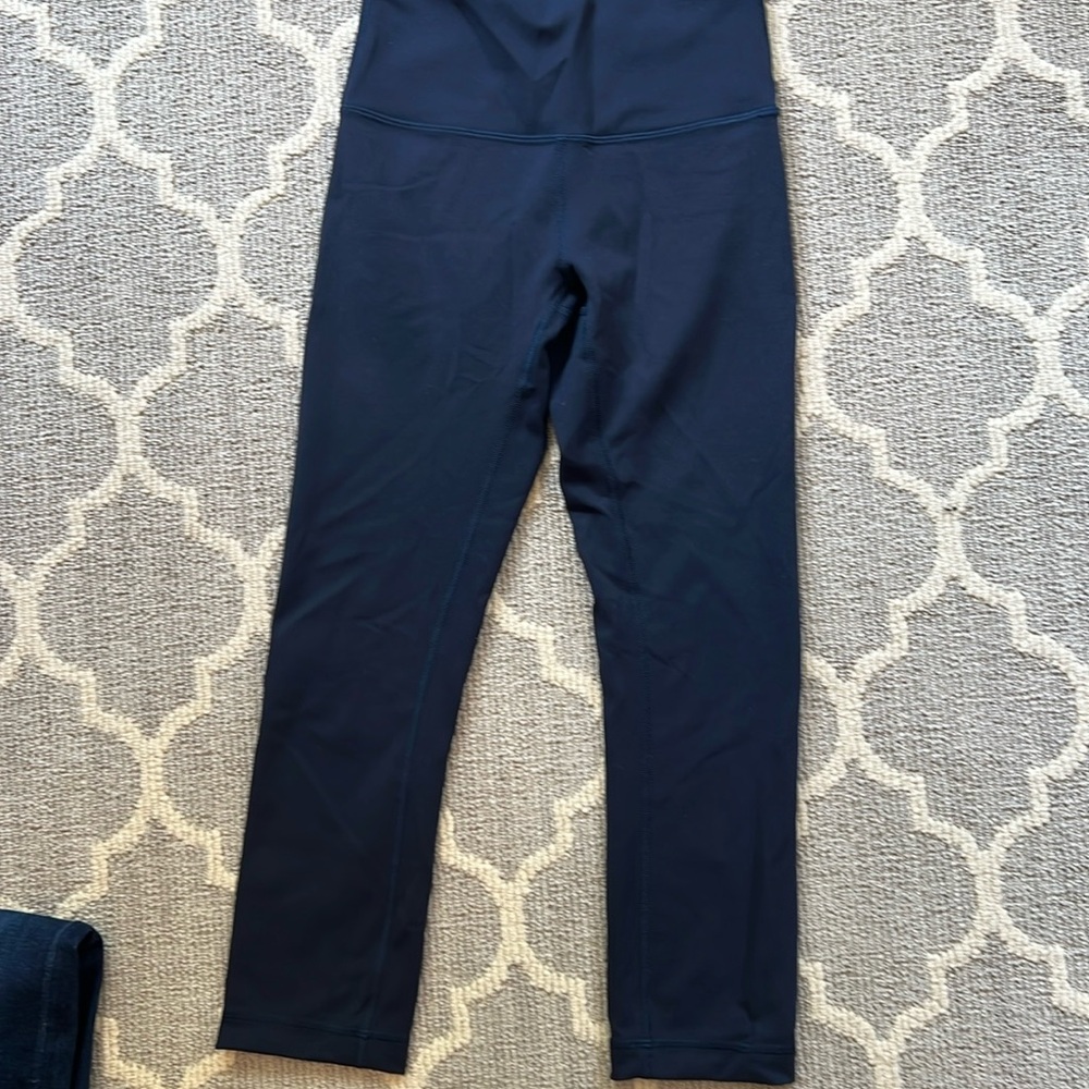 Lululemon wunder train Leggings. 23 inch size 4